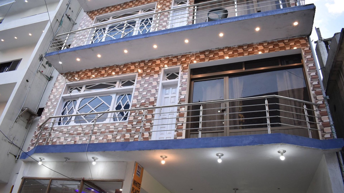 Abbottabad Hotel | New White Palace Hotel