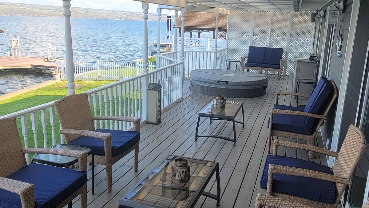 Valois House | New Winedown Oasis, Spectacular Views-Seneca Lake