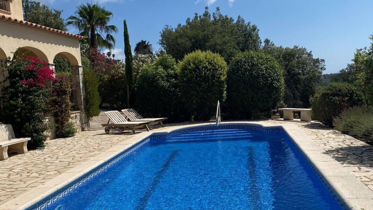 Calonge Villa | NEW: Wonderful, spacious holidayvilla with lots of privacy and panoramic views.