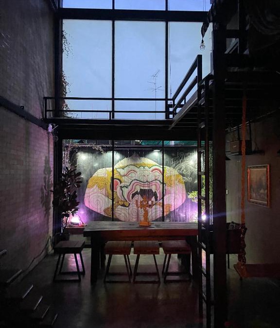 Khlong Toei Apartment | New York Loft & Japanese Magic by V4SKIN