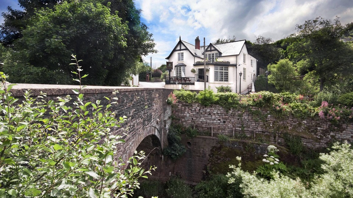 Tredunnock Hotel | Newbridge on Usk