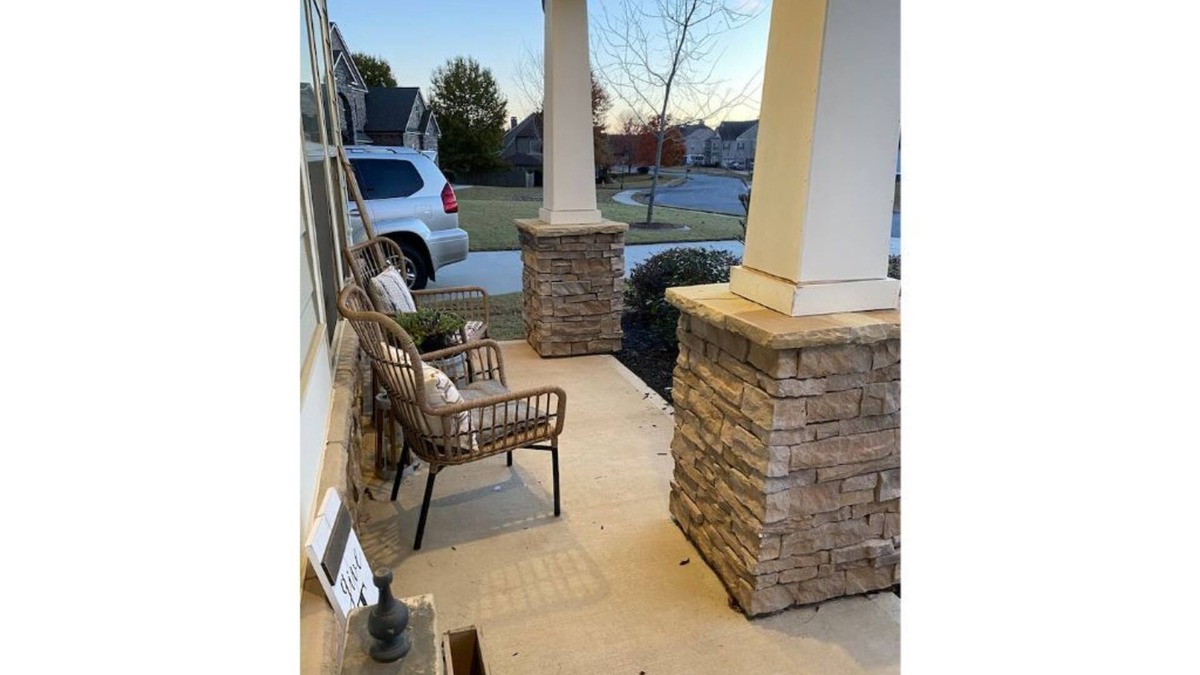 Cartersville House | Newer 3 Bedroom, Office, +Yoga Room, Fireplaces