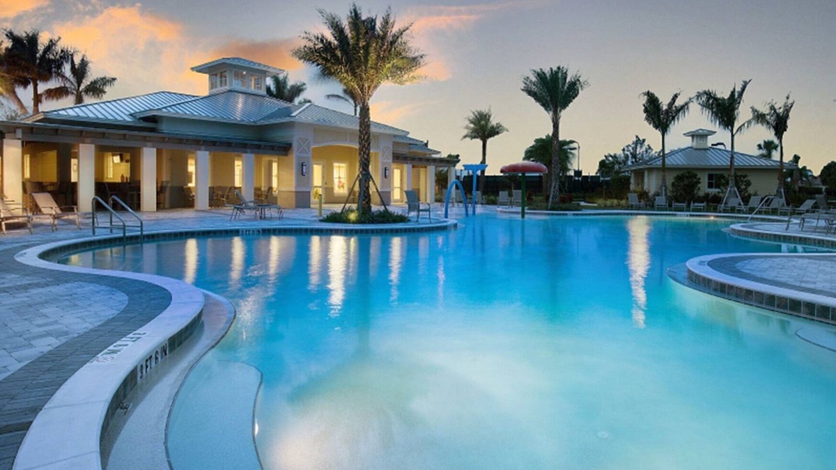 Rural Estates House | Newly Built 4-Bedrrom House with private pool, Spa, AC and WiFi in Naples