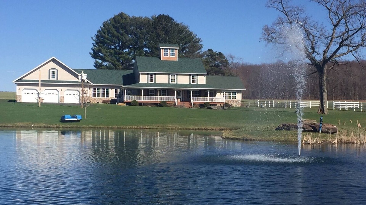 Fryburg Apartment | Newly built craftsman suite on a 300 acre farm