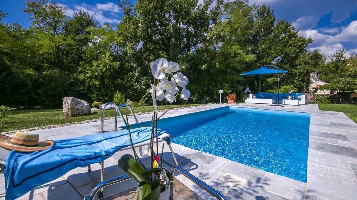 Sveti Martin Villa | Newly built holiday home with pool in Buzet, central Istria