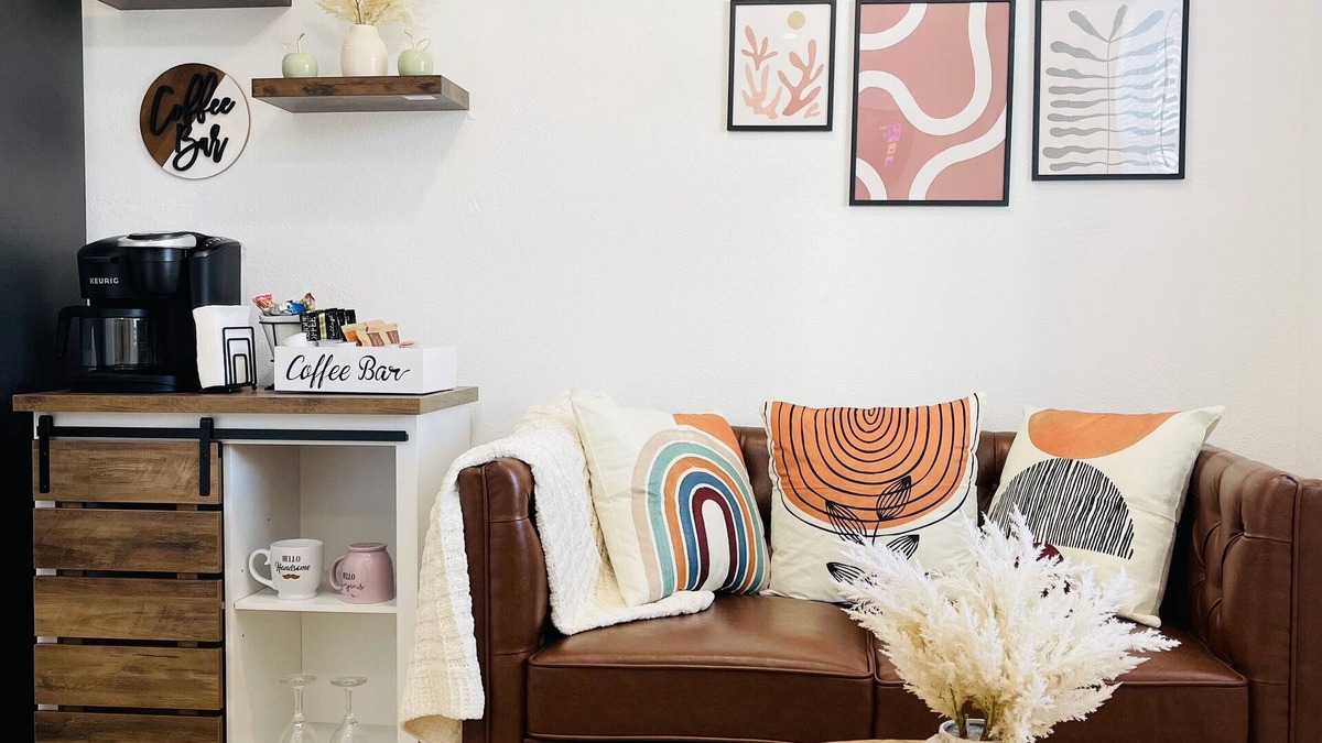 Tulsa House | Newly Built Mid-Century Cozy Bungalow