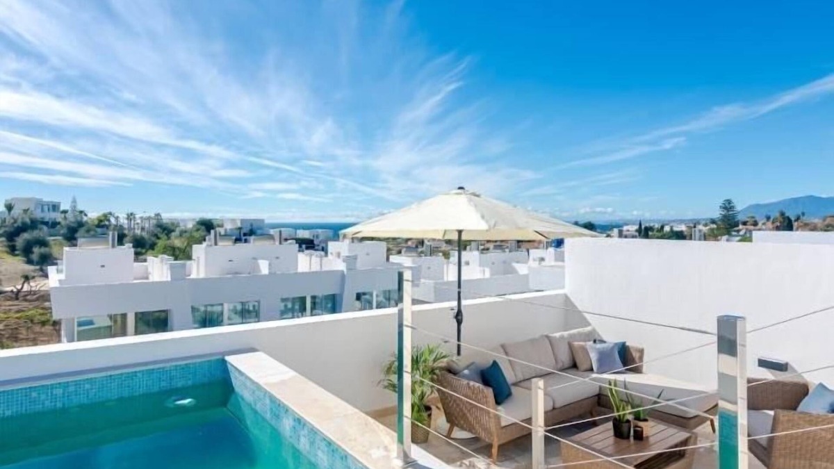 Marbella Cottage | NEWLY BUILT Townhouse w/ROOFTOP POOL in La Finca