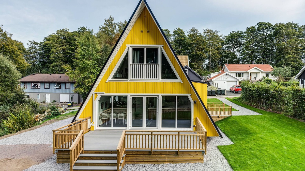 Hjarnarp House | Newly built west coast dream home