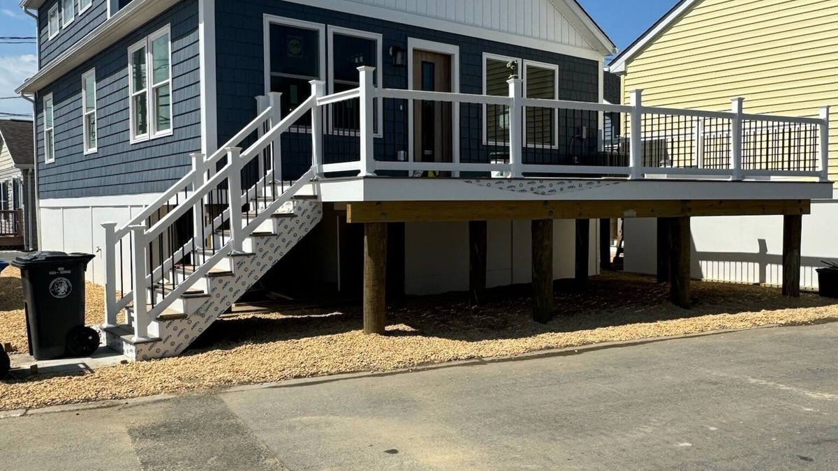 Lavallette House | Newly Constructed ~ 3BR ~ 2 Bath 1 block to the Beach Pet Friendly