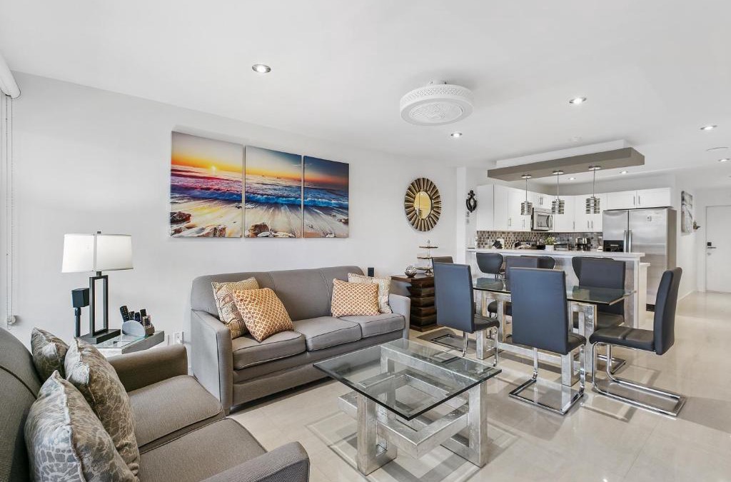South Padre Island House | Newly decorated condo in beautiful beachfront resort