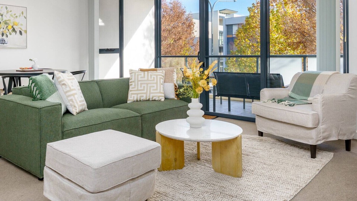 Kingston Apartment | Newly Furnished 2BR Apt in Kingston Foreshore