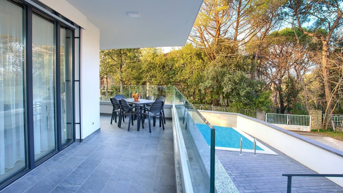 Milcetici Apartment | Newly furnished vacation apartment in Malinska with private pool