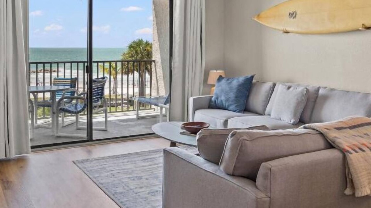 St. Pete Beach Condo | Newly Gorgeous Condo on St. Pete Beach.