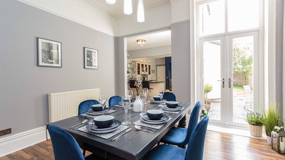 Lytham St. Anne's House | Newly Refurbished 5 bedroom 3 bathroom Superior Stay