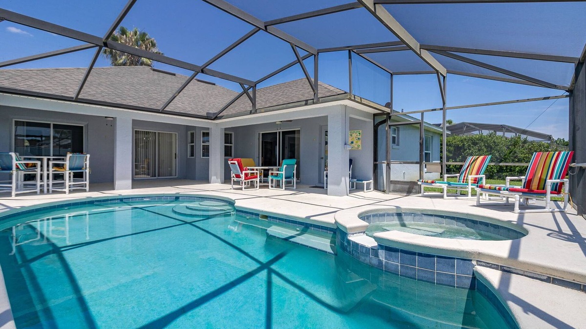 Tuscan Ridge Villa | ⭐NEWLY REFURBISHED | 4 Bed Villa | Large Private Pool Deck | Minutes to Disney⭐