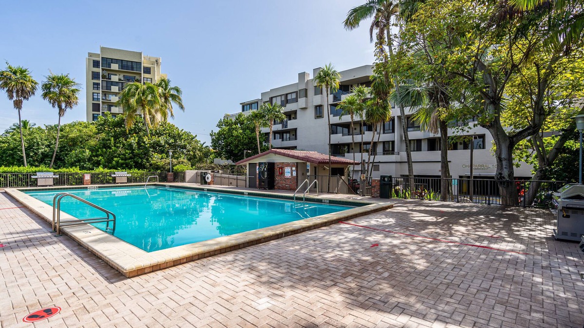 Key Biscayne Condo | Newly refurbished 3 bed apartment in Key Biscayne
