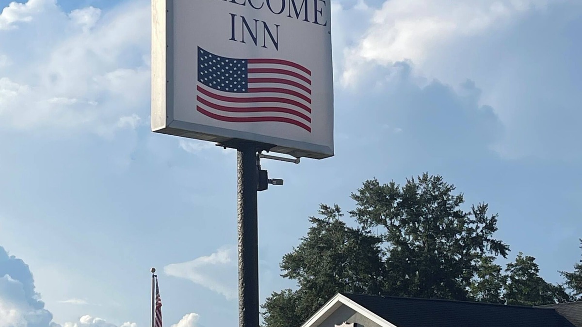 St. Marys Hotel | Newly remodeled 14-room hotel in charming St. Mary's .