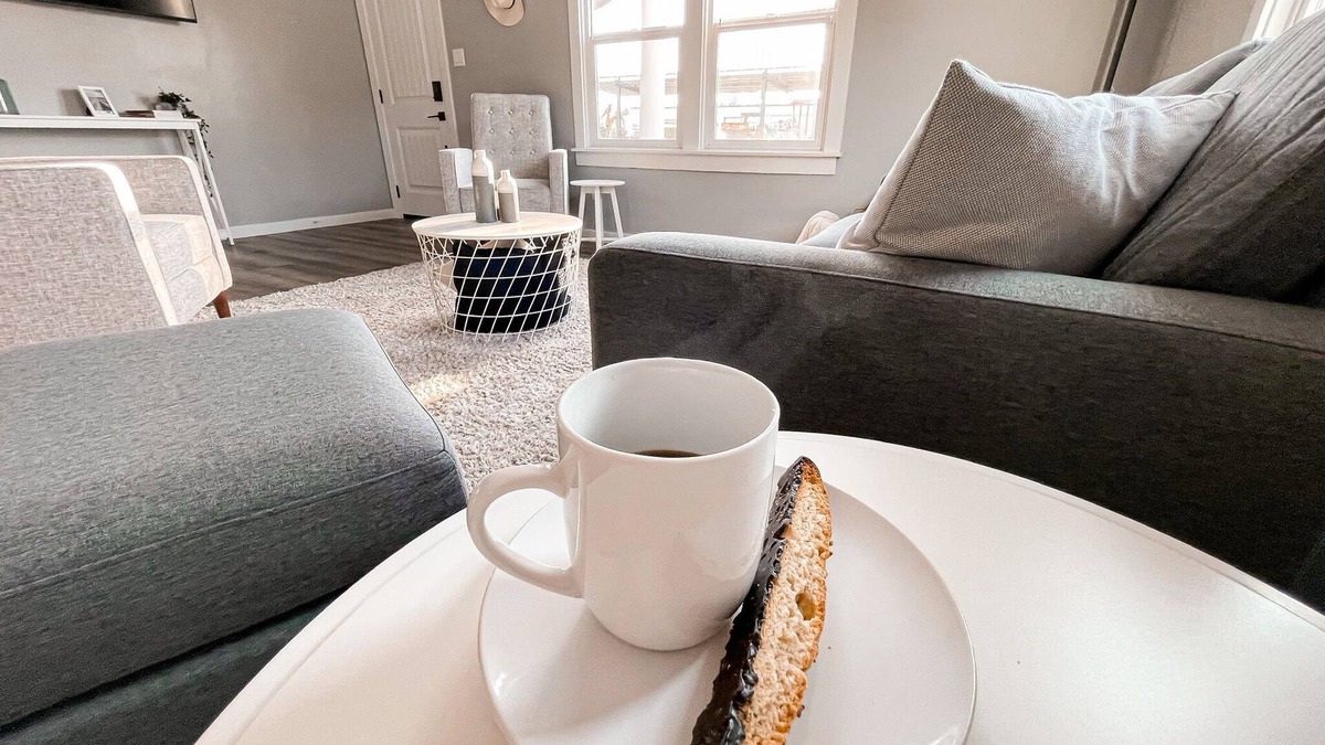Oakdale House | Newly remodeled Cozy Home Centrally located