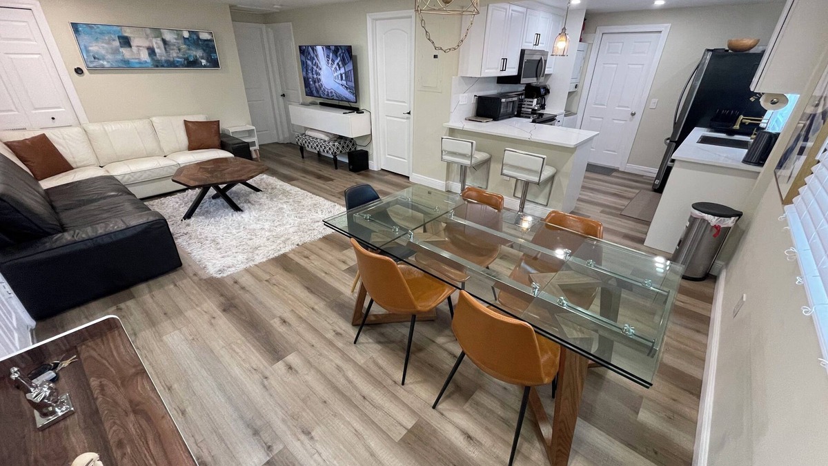 Sun Bay South House | Newly Remodeled Luxe Retreat