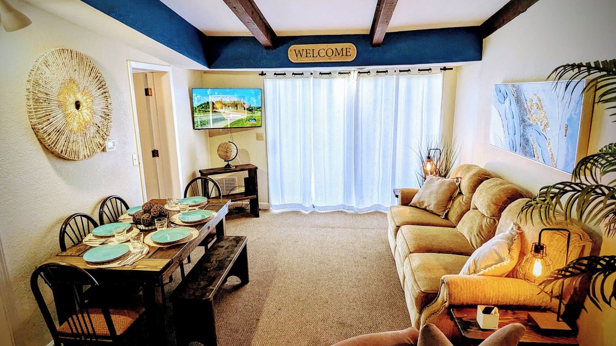 Kimberling City Condo | NEWLY REMODELED TABLE ROCK LAKEFRONT RESORT-nPOOL-FUN-LAKE ACCESS