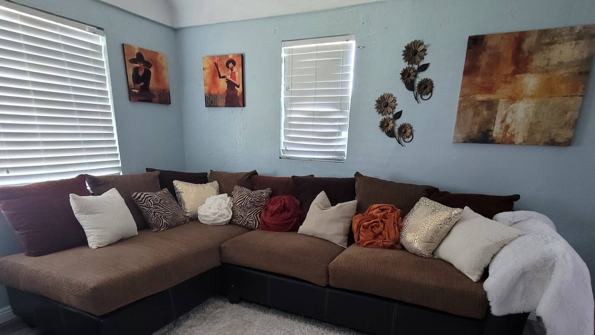 San Bernardino House | Newly Remodeled Spanish Style home! Sleeps 7 - Perfect for a large family/group!