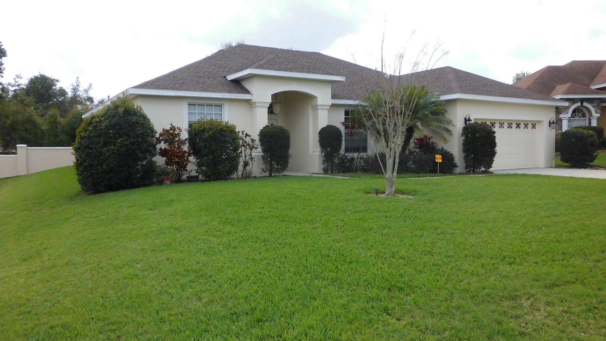 Winter Haven House | Newly remodeled Vacation Home with Saltwater Pool