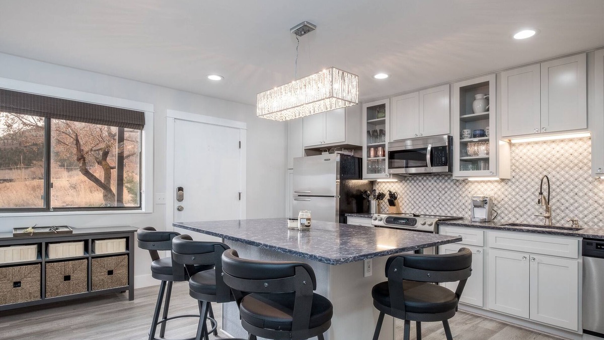 Park City Condo | Newly Remodeled-walking distance to Cabriolet & Canyons Village & SO MUCH MORE!