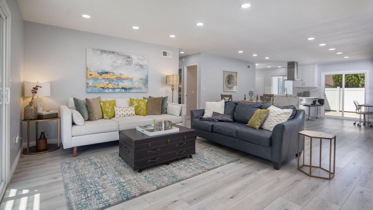 Mira Mesa House | Newly remodelled 4 BR house<20 mts to beach