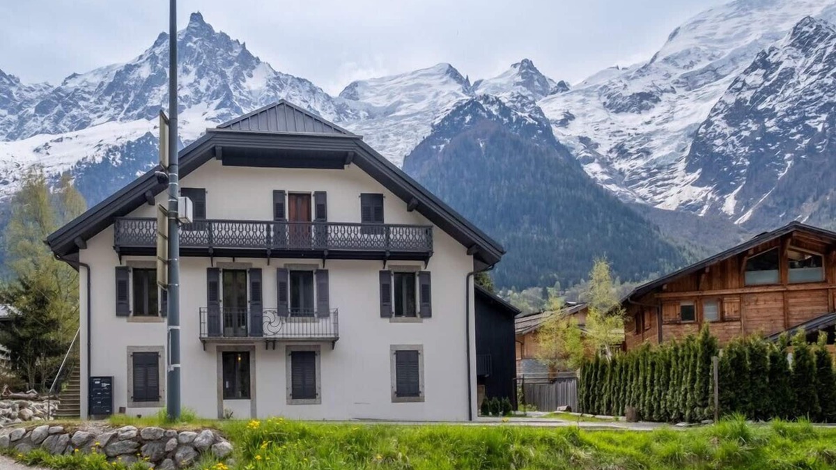 Les Bossons Apartment | Newly renovated apartment with Mont Blanc view
