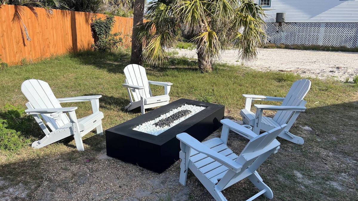 Fort Myers Beach Cottage | Newly Renovated Cottage - Steps away from beach