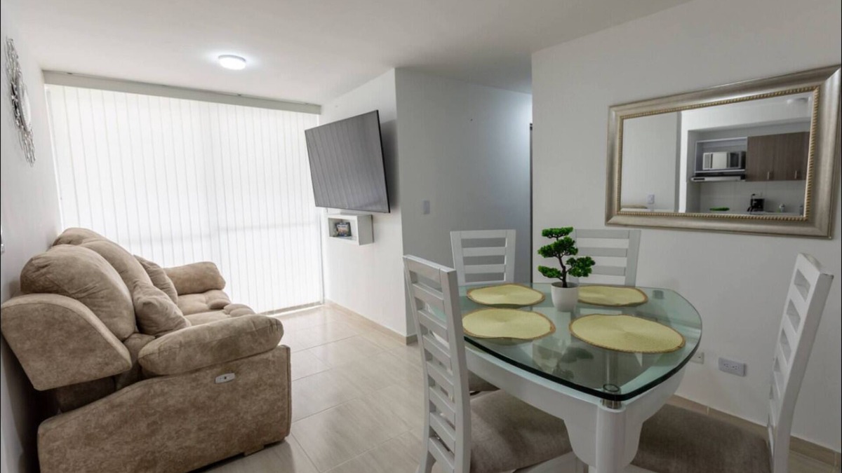 Pereira Apartment | Newly Renovated 2-Bedroom Apartment/Modern Comfort in Prime Location.
