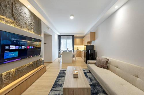 Jakarta Apartment | Newly Renovated 2BR Apt Direct Mall Access