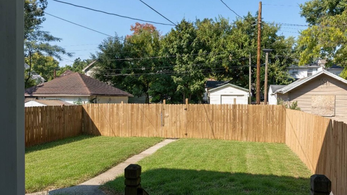 Dayton House | Newly Renovated 3 Bedroom, Near Campus!