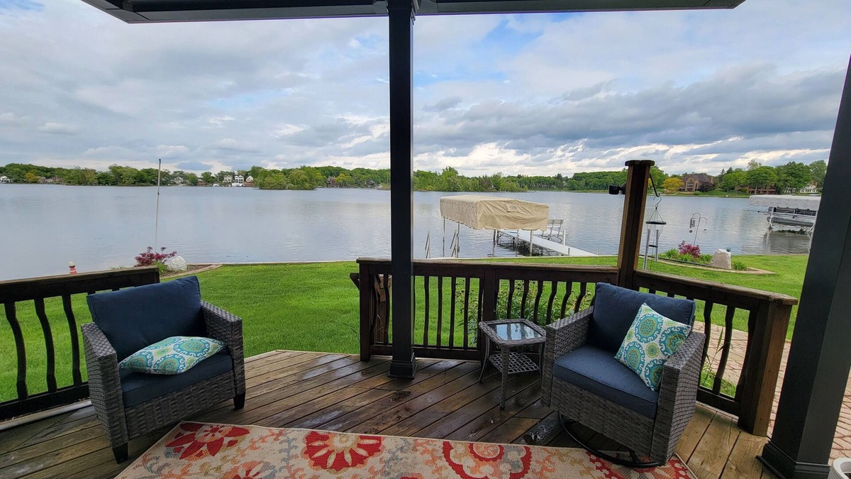 Howell House | Newly renovated 3 bedroom lakefront home on all-sports Crooked Lake!