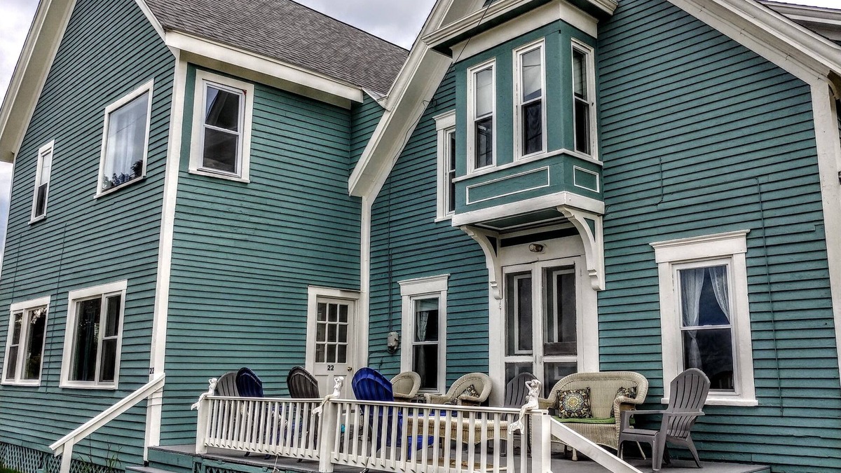Pemaquid Beach Apartment | Newly Renovated 3 BR 2 BA walking distance to Pemaquid Beaches