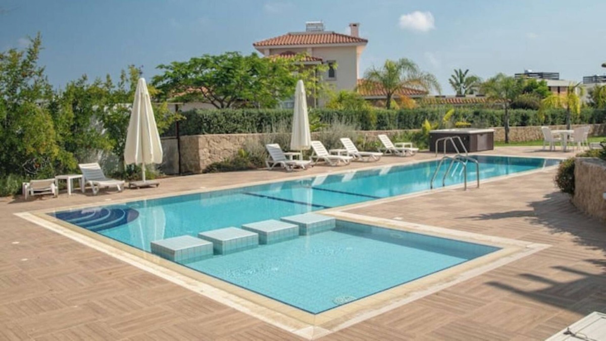 Pnarbas Apartment | Newly Renovated Apartment with Sea View Esentepe