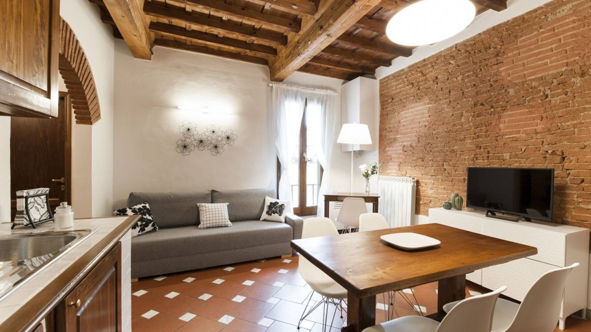 Sant' Ambrogio Apartment | Newly renovated apartment in contemporary style with design details ideal for 5 people.