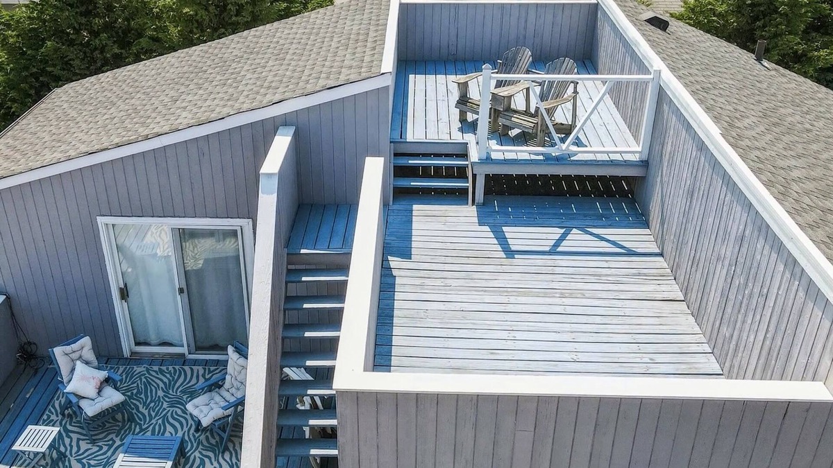 Lido Beach House | Newly renovated Beach Retreat! 3 rooftop decks, private beach, ocean views