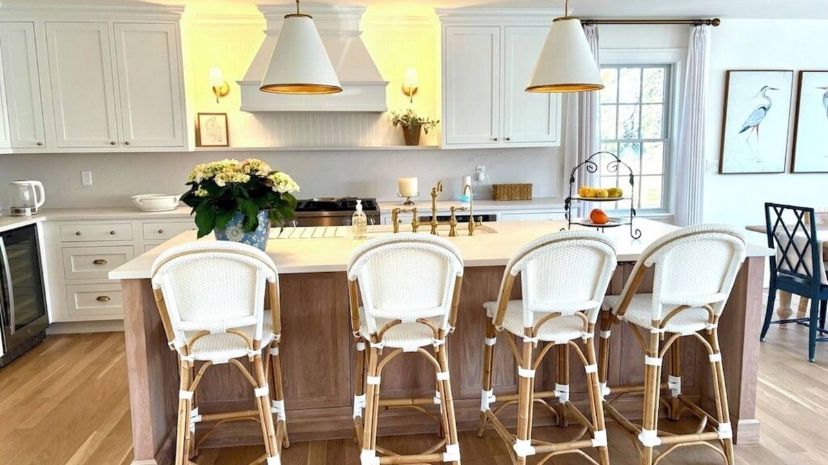 Bellport House | Newly renovated Bellport retreat close to the Village Center with Gunite pool