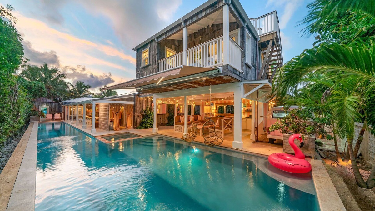 Dunmore Town House | Newly Renovated Retro Designer Bungalow 200' from Beach w/VW Bus Grill & Pool