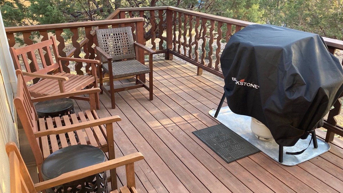 Ruidoso House | Newly renovated casa - AC, Wi-Fi, cable, Sierra Blanca views, close to downtown.