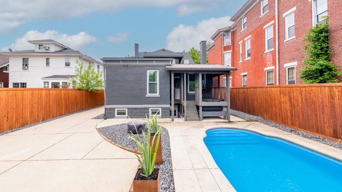 Cherokee Triangle House | Newly Renovated, Charming 1901 3Flr Craftsman in AMAZING Highlands Location