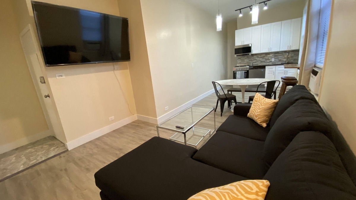 East Bronx Apartment | ★ NEWLY RENOVATED, CLEAN COMFORTABLE & SANITIZED ★