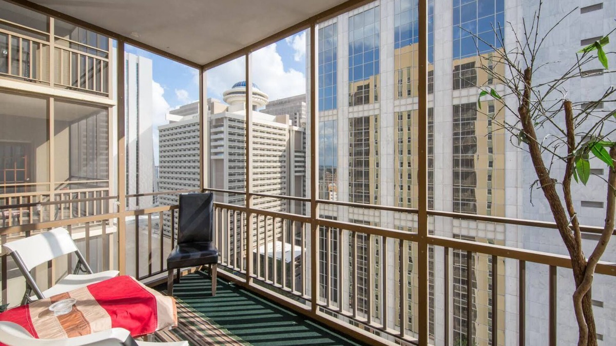 Capital Gateway Condo | Newly Renovated Condo! Professionally Designed High-rise in Heart of Downtown!