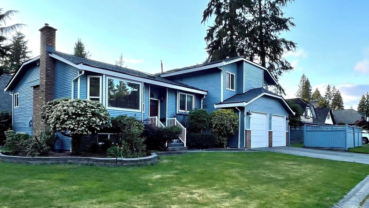 Delta House | Newly renovated cozy house in Delta’s desirable Sunshine Hills!