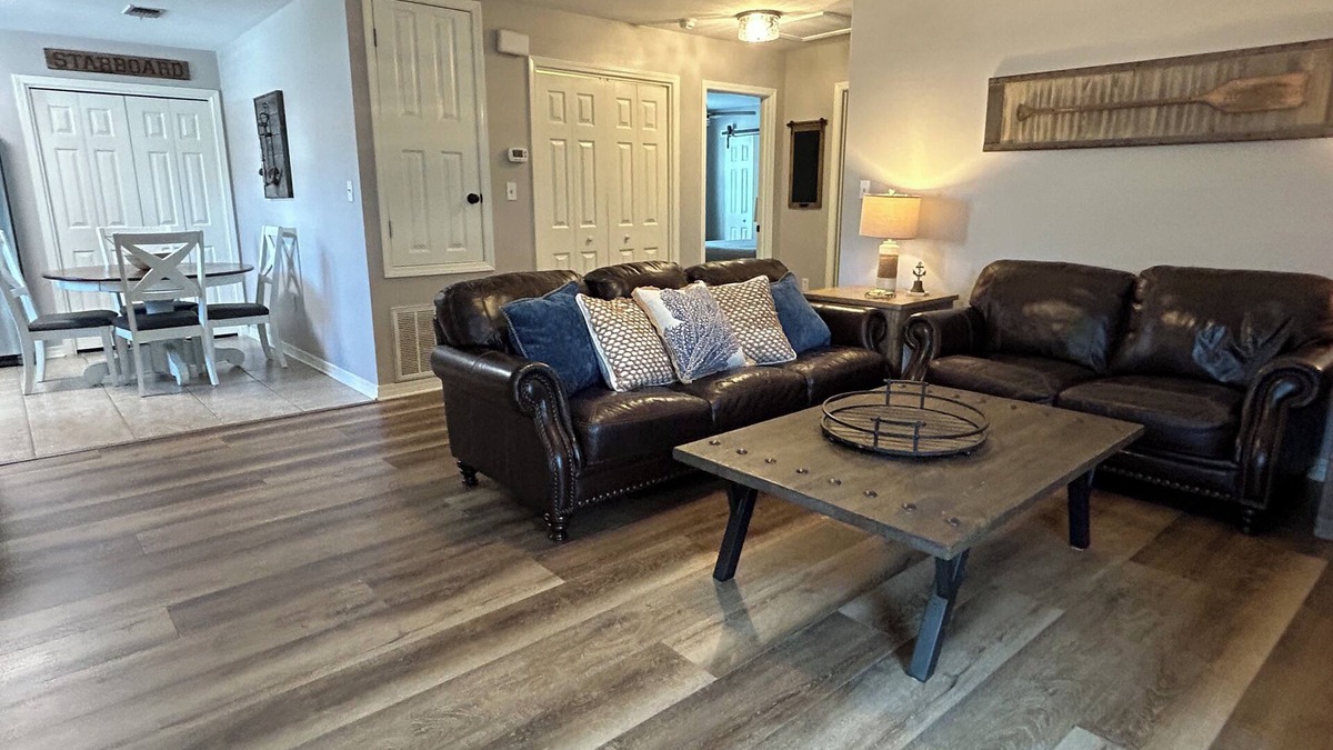 Navarre House | Newly Renovated Home close to Navarre Beach