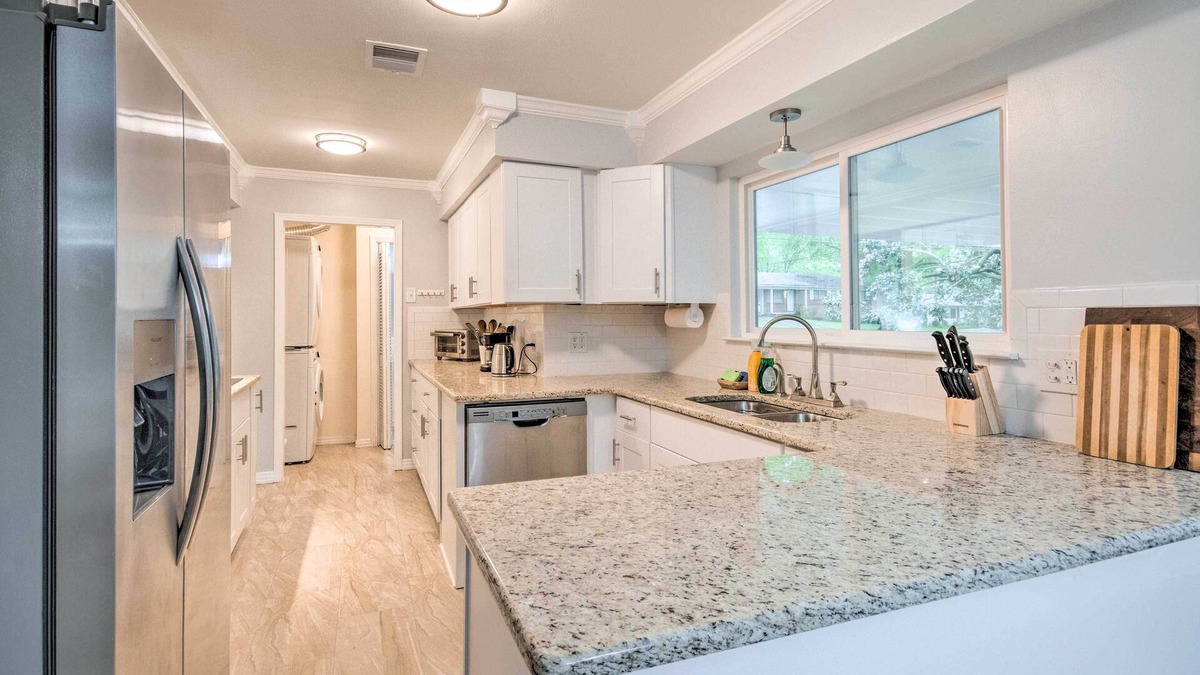 Briarwood Cottage | Newly Renovated Little Rock Escape w/Yard!