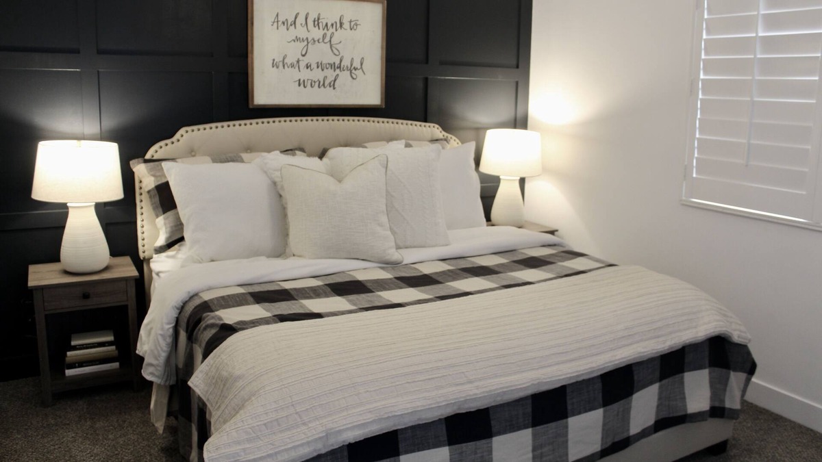 Clinton House | Newly Renovated Luxury Cozy Family Home Near Lagoon/Snow Basin/HAFB/Hot Tub/