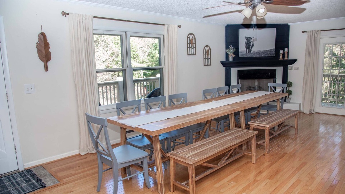 Sherwood Forest House | Newly renovated mountain home in the heart of Maggie Valley