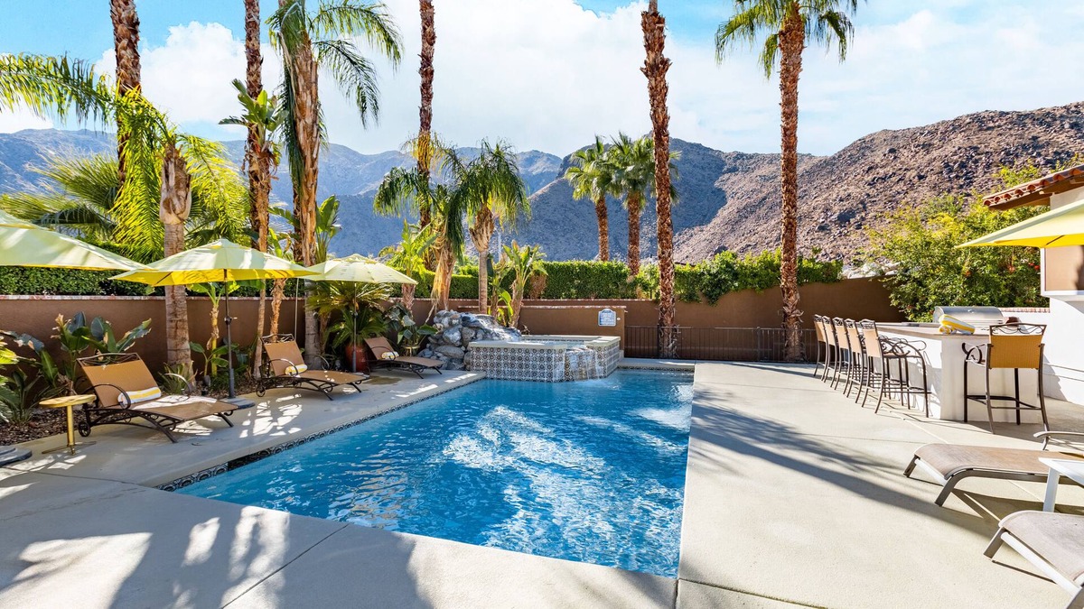 Vista Las Palmas House | Newly Renovated Mercury Palms Private Estate - CITY OF PALM SPRINGS ID NO. 3538